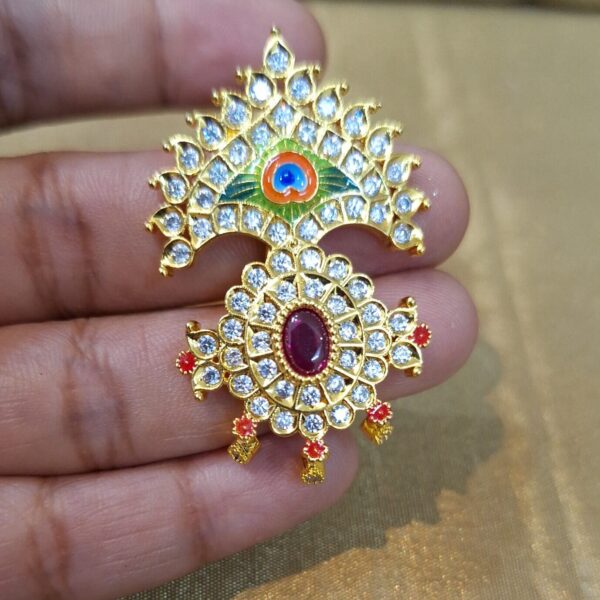 Gold plated white kundan kalangi for Idol Pagadi