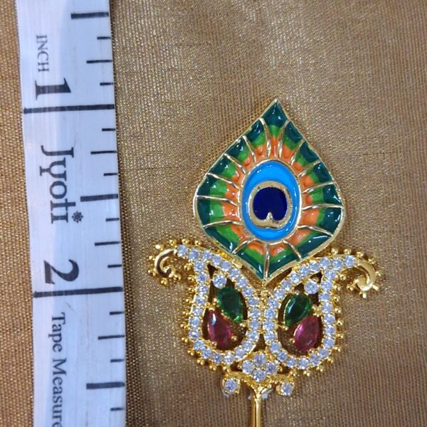 Green and Red Stone Peacock and Kairi Design Kalingi/Brooch for Idol Pagadi